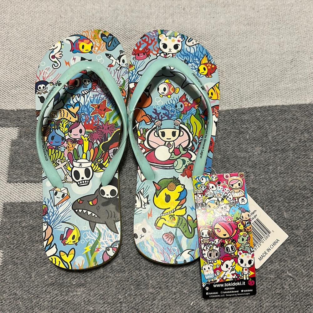 tokidoki Seapunk flip flop sandals size small 5/6